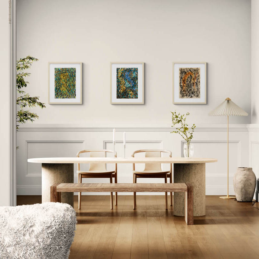 tableau abstrait coloré dans une salle à manger lumineuse et épurée